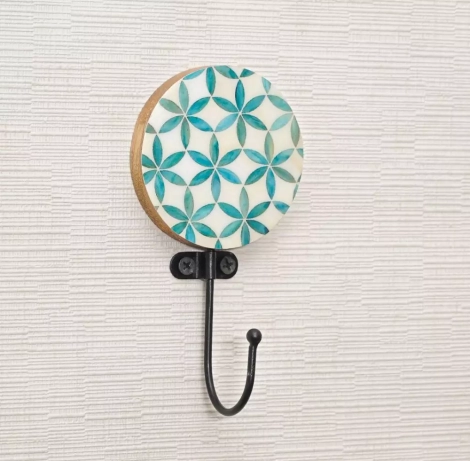 60339Green Floral Pattern Round Wood and Resin Wall Hook