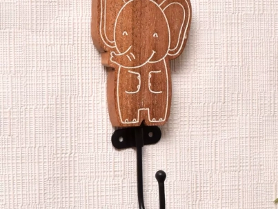 61210Brown Wooden Elephant Decorative Wall Hooks